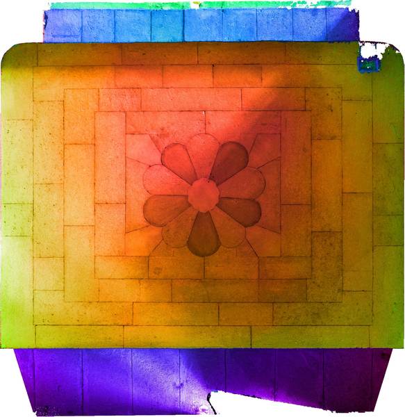 Superposition de l'orthophoto avec une carte de profondeur couleur de la voûte de travée centrale de la tribune de église de la ville haute à Vaison-la-Romaine